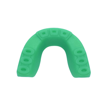 GREEN AND WHITE ADULT MOUTHGUARD